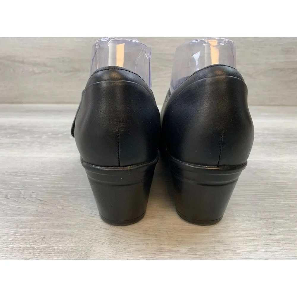 Clarks Women's Black Leather Mary Jane Block Heel Pumps 8.5 W Comfort Shoes